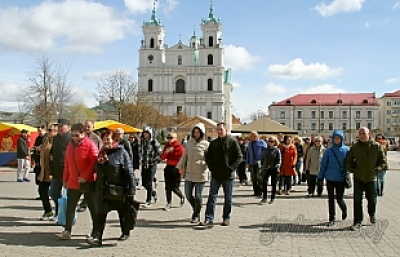 Почти 14 тысяч туристов из 48 стран мира посетили Гродно и окрестности с момента установления безвизового режима.