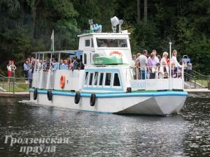Теплоход «Неман» открыл сезон на Августовском канале. Все субботы до октября уже расписаны!